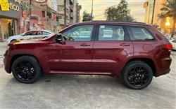 جیپ گراند شیرۆکی